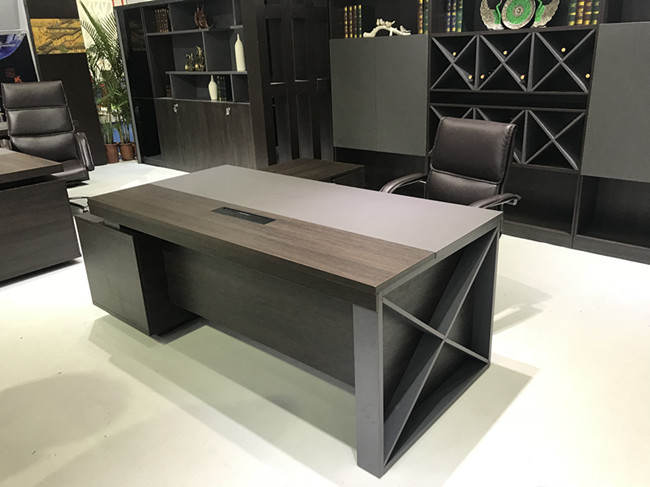 Chinese Style Regional Style And Modern Appearance Wooden Furniture Use Executive Desk