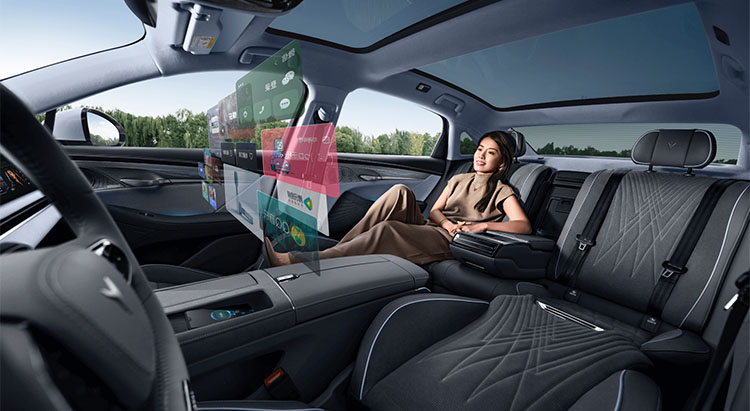 Voyah Zhuiguang Chasing Electric EV Car with 5088*1970*1515mm Size and Official 0-100km/h Acceleration of 4.2s