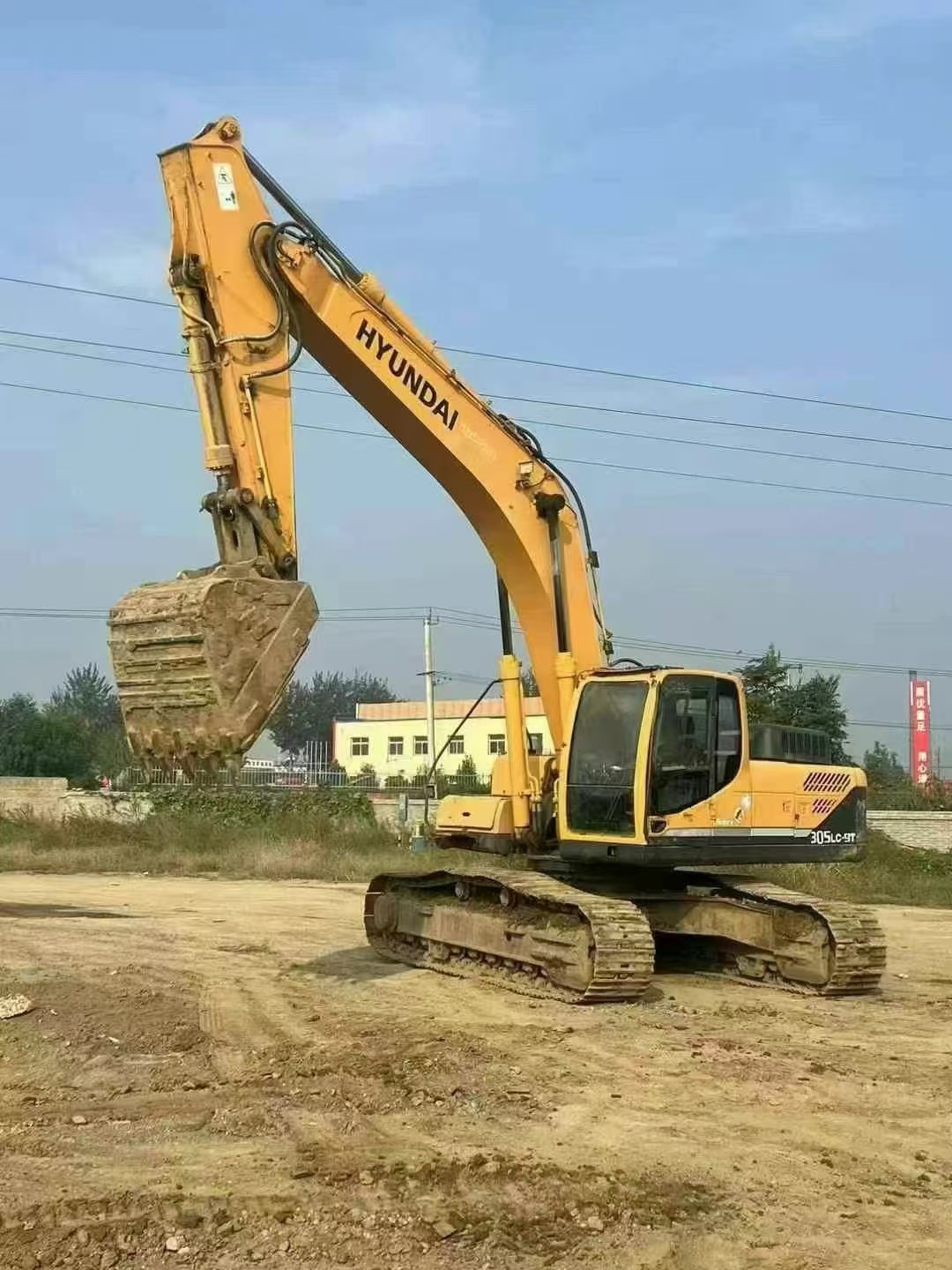 Used 30ton Excavator Hyundai 305lc-9t For Heavy Duty Mining Operations