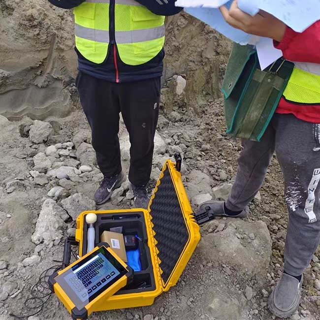 OEM Pile Integrity Tester Low Strain PIT Equipment With Accelerometer