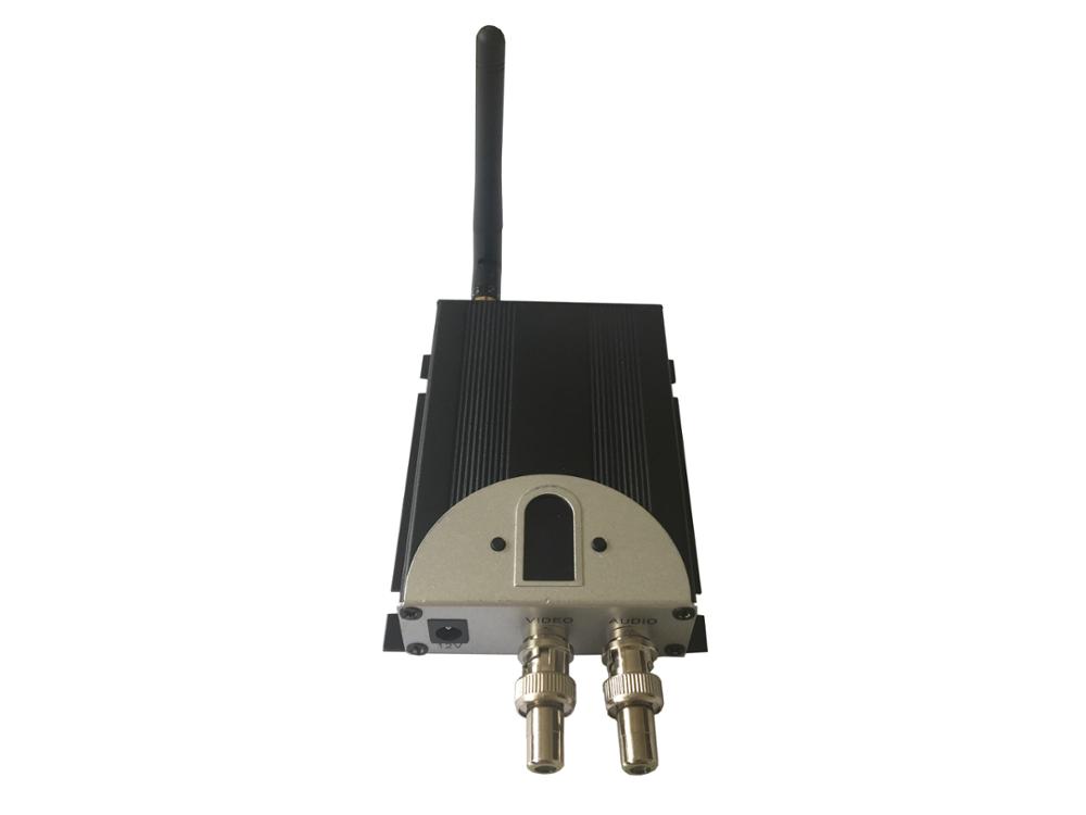 Long Distance Wireless Video Audio Transmitter 12 Channels UHF 2000mW Output for Analogue Security 2.4Ghz Analog