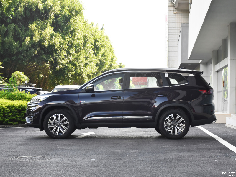 QiRui New energy 5-Door 5-Seat SUV Second-Hand Car Chery Used Car RuiHu 8