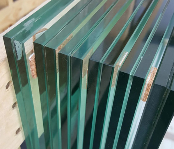 Building Laminated Tempered Glass Safety Low Iron Polished Edged Toughened / Reflective / Frosted Glass