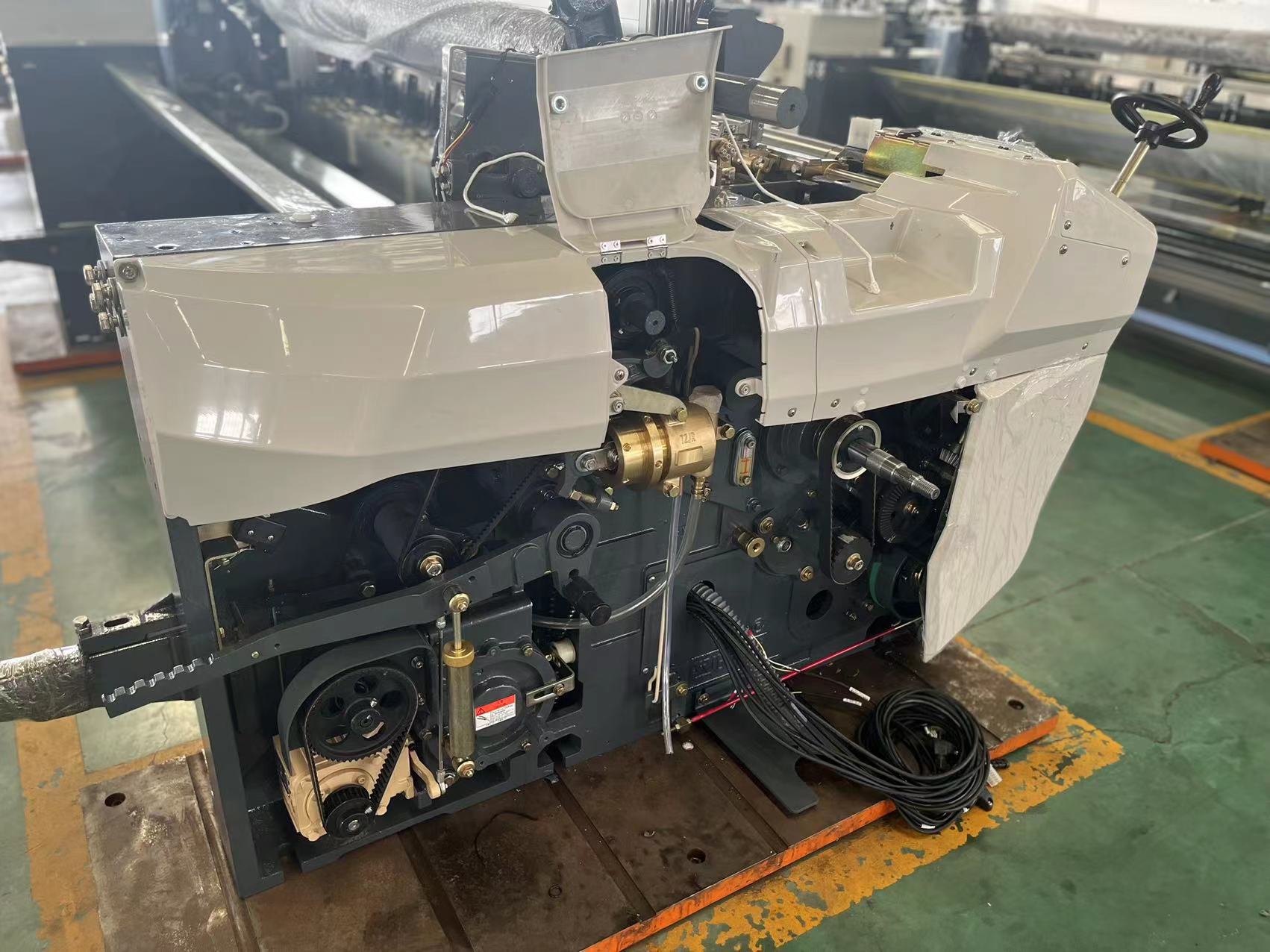 Single Nozzle Air Jet Loom Mechanism Fabric 1000 RPM Water Jet Machine Textile