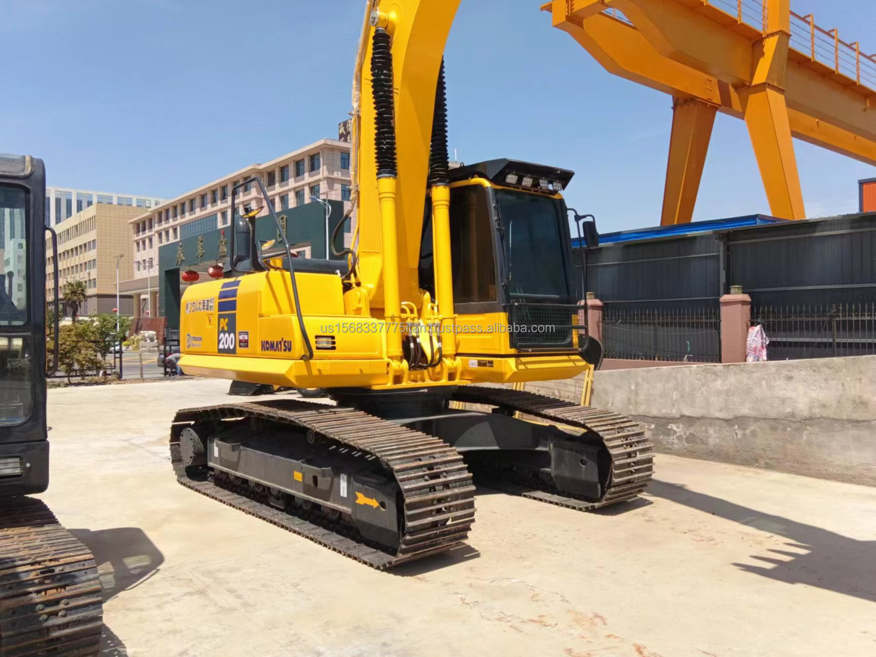20 Ton Komatsu PC200 Excavator Mini Digger with Parts and Full Hydraulic Accessories