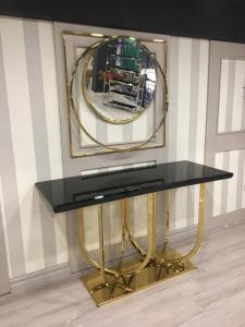 Quality Black Marble Console Table Handmade Luxury Dining Room Furniture wholesale
