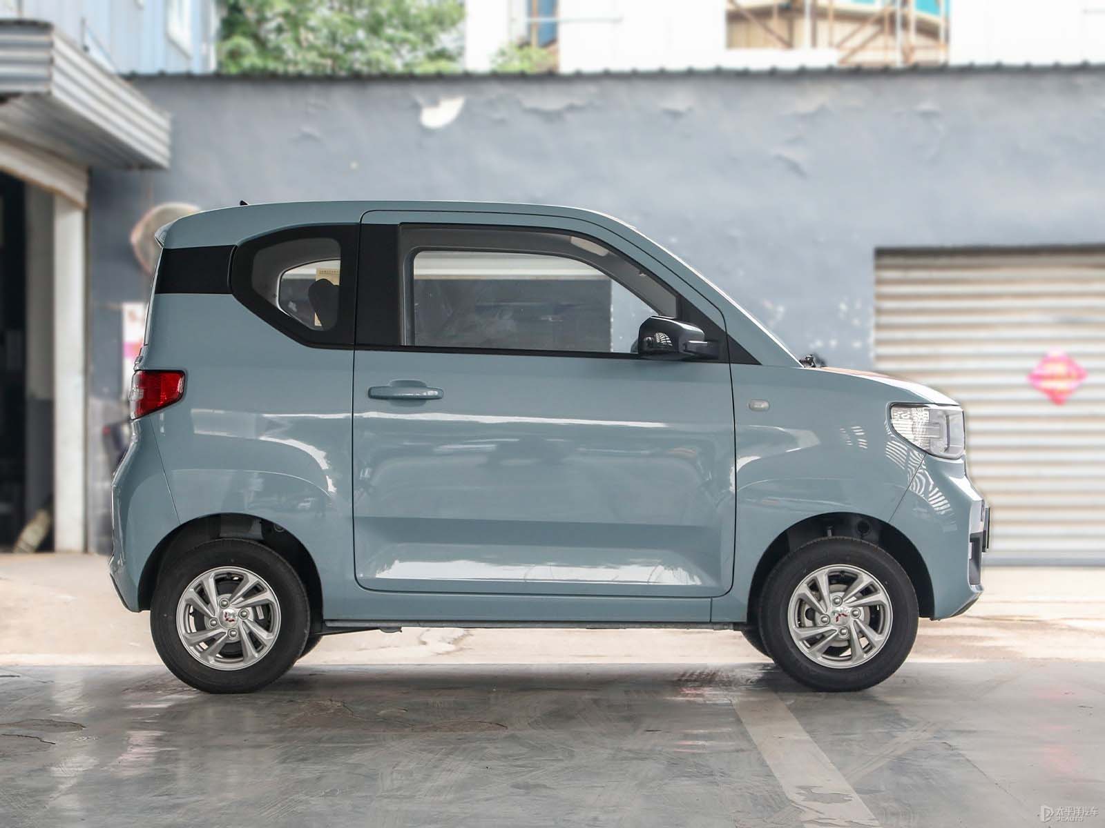 2022 new SAIC Wuling Mini new energy electric vehicle, small and convenient, spot sales