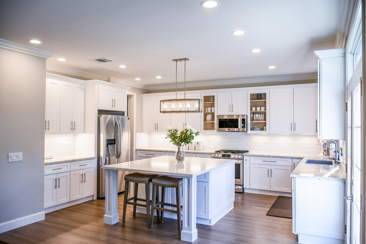 Modern White Shaker Acrylic RTA Kitchen Pantry Cabinet with Magic Corner Design Style