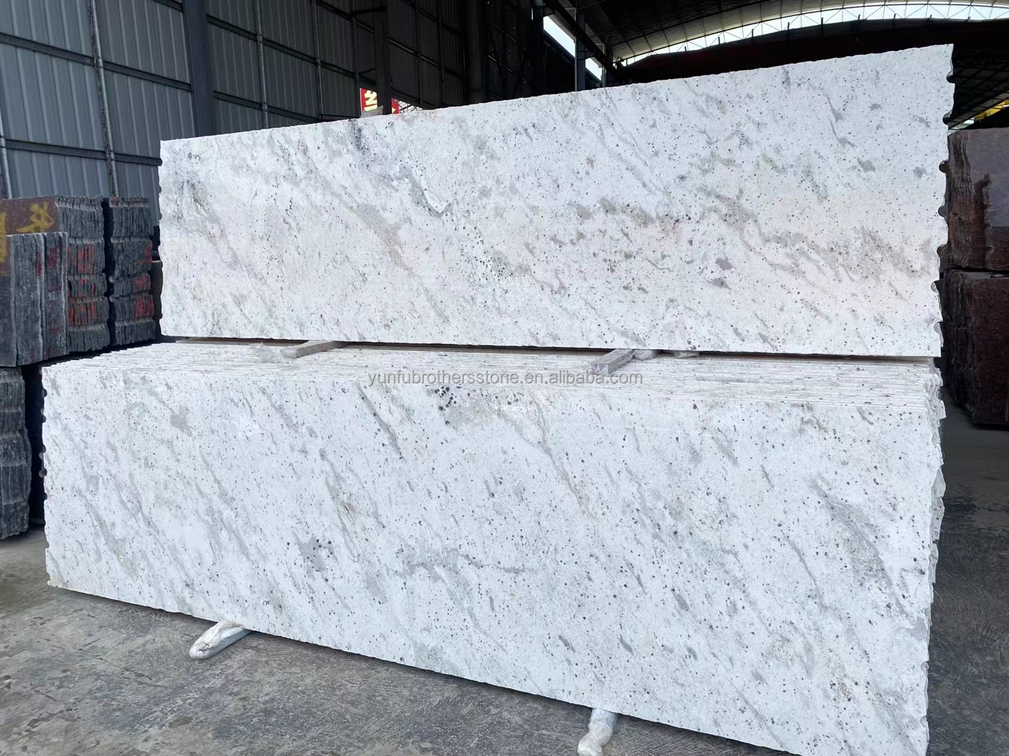 Top-Grade Andromeda White Granite Polished Slab for Residential Projects