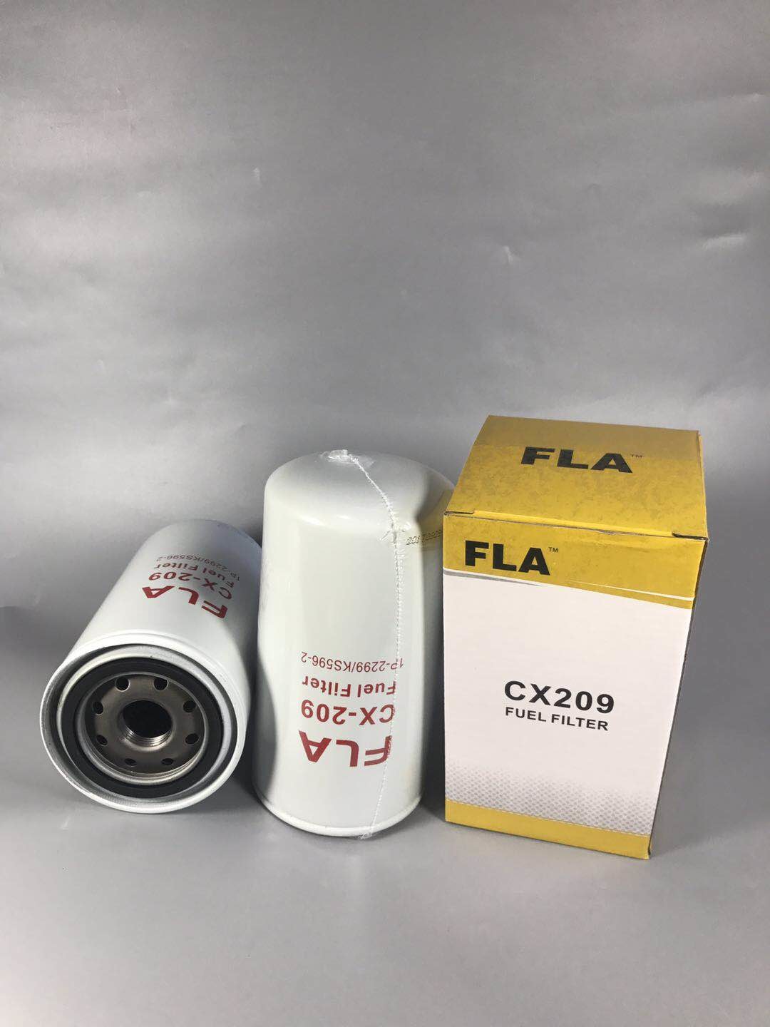 Antiflaming Excavator Fuel Filter Waterproof Komatsu Model Applied Standard Size