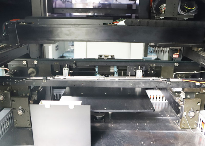 YAMAHA YV100XGP Chip Mounter image 5