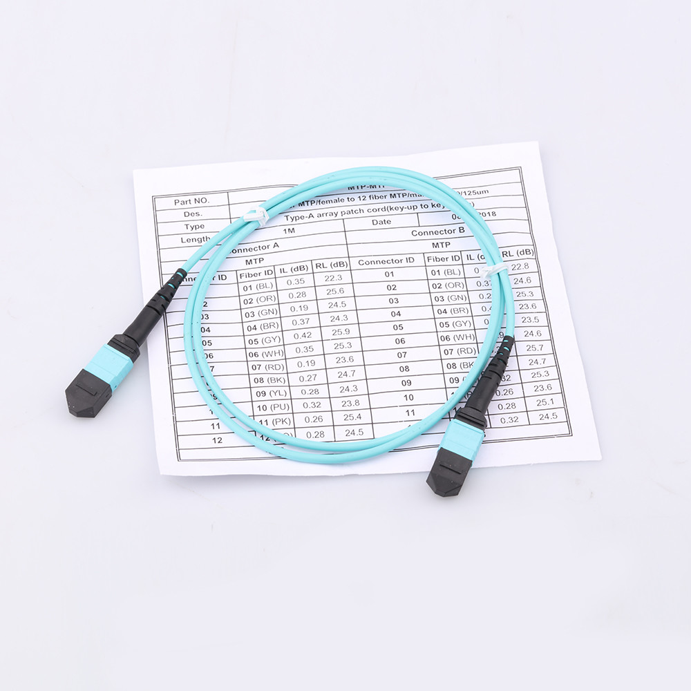 PVC LSZH Mtp Mpo Patch Cable UPC / APC 0.3dB Insertion Loss