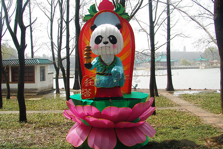 Colorized Fabric Chinese Lanterns 110V / 220V Powered With Cute Panda Design