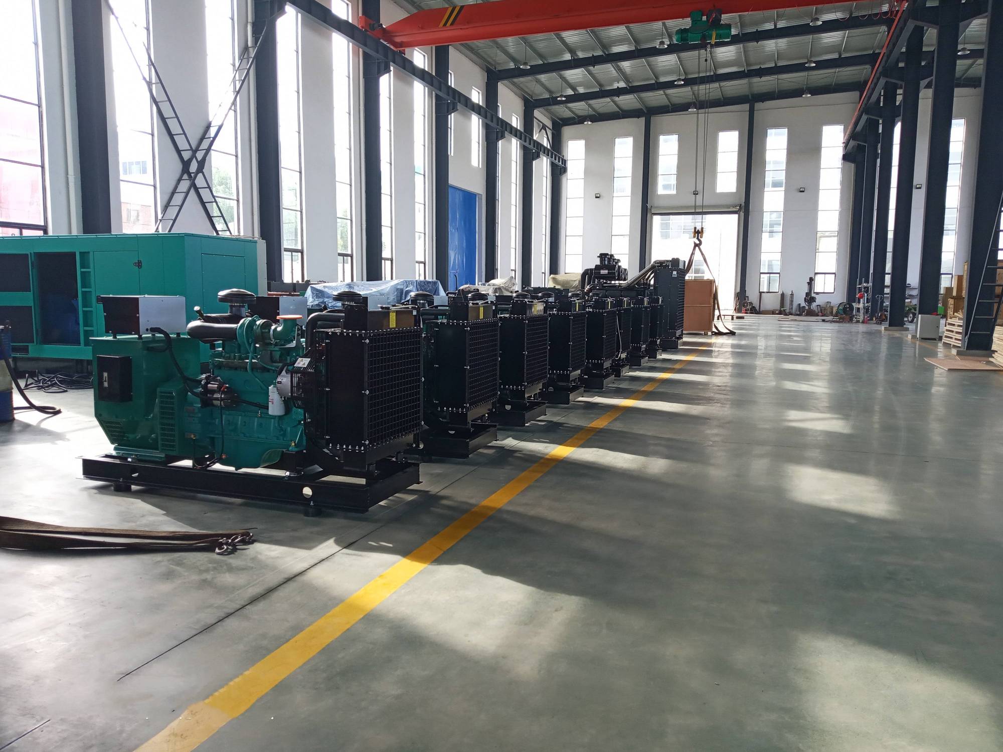 150KW Cummins Diesel Generator Set with Silent Canopy Affordable and Electric Starter