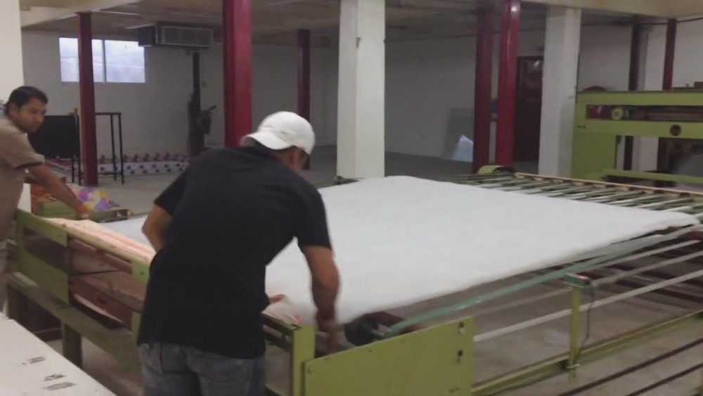 Bedding Pillow PP Fiber Cotton Filling Machine Computer Guided Quilting Machine