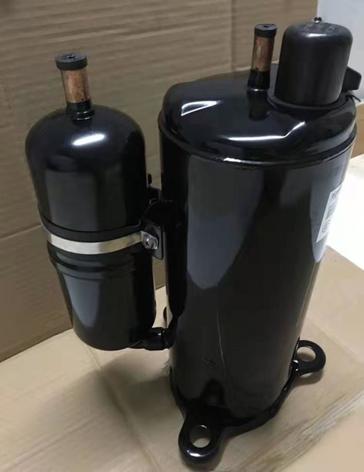 Panasonic 2P14S225ANE Closed 7172W AC Rotary Compressor