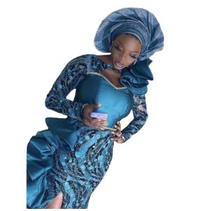 Quality The latest high quality flocking velvet lace fabrics for african ladies party dress with sequins sewing accessories for party wholesale