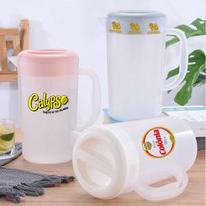 Quality Large Capacity Plastic Beer Pitcher Heat Resistant Plastic Water Jug With Lid 70oz wholesale