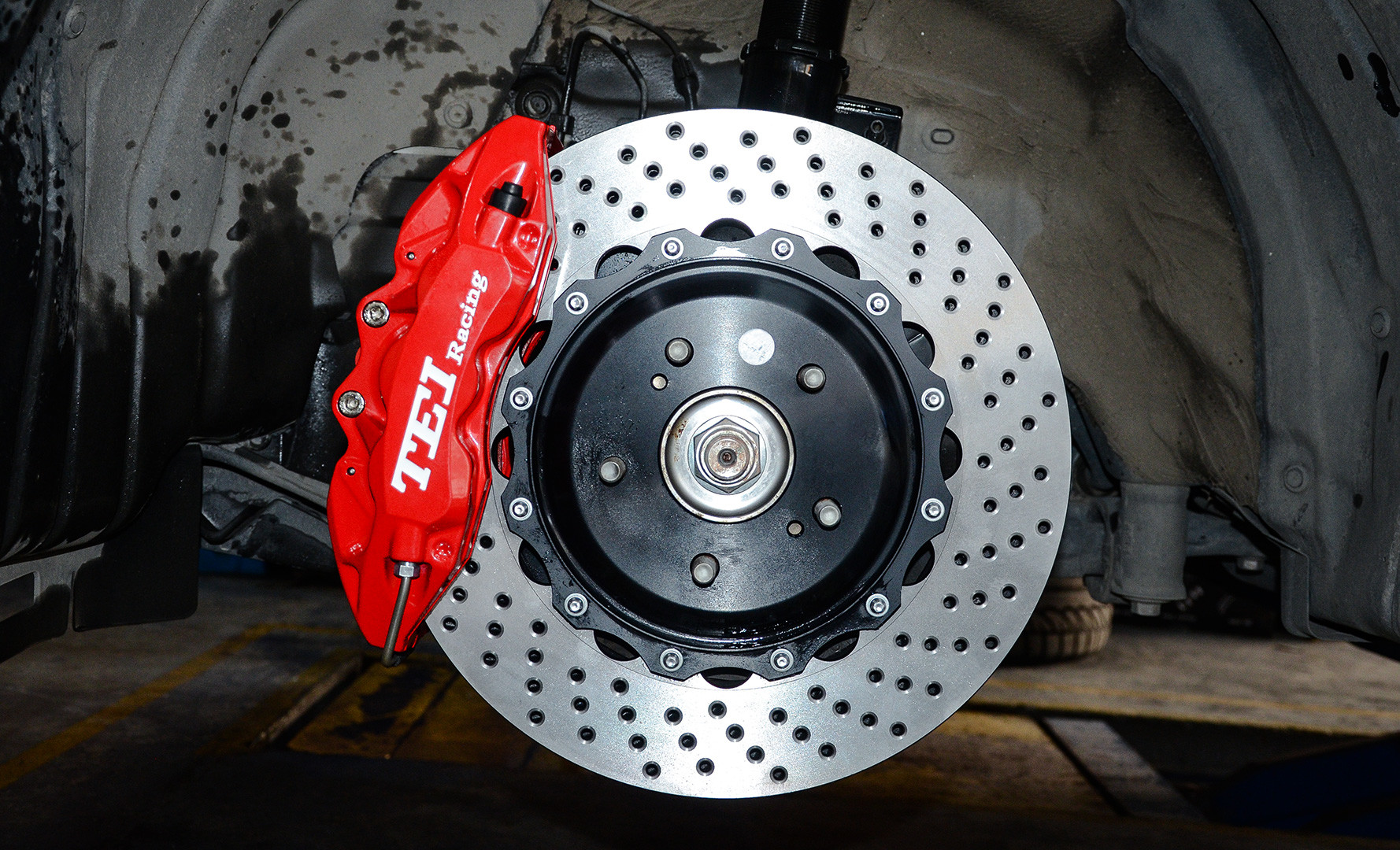 TEI Racing 6 Piston Big Brake Kit For Mazda Atenza 18 Inch Wheel