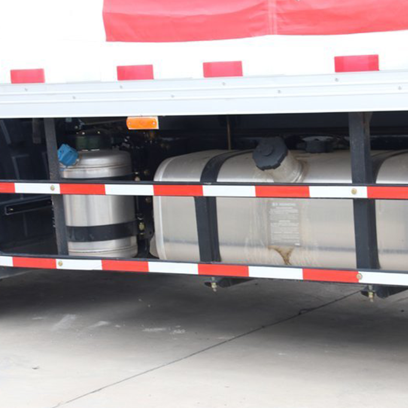 Mini 3.5Ton 5 Ton Frozen Vegetables Delivery Container Refrigerated Truck For Food