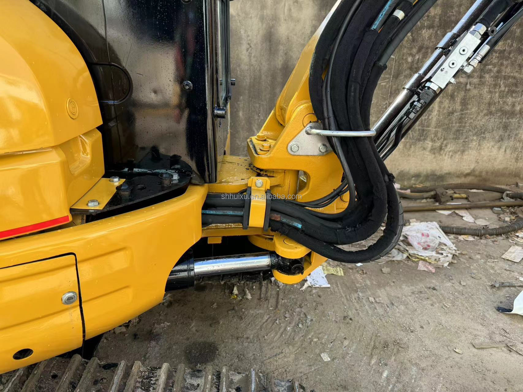 Almost new Japan used 3 ton mini excavator CAT303CR Used crawler japanese used excavator price for sale