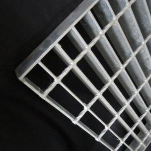 Quality Antiskid Serrated Steel Grate Stair Treads Corrosion Resistant wholesale