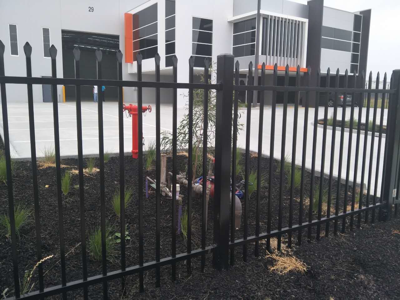 Galvanized Steel Tubular Fence Stain Yellow Powder Interpon 80 Microns Thick 1820mm X 3000mm Width
