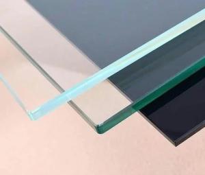 Quality 2-20mm Ultra Clear Low Iron Glass Smooth Surface Chemical Resistant wholesale