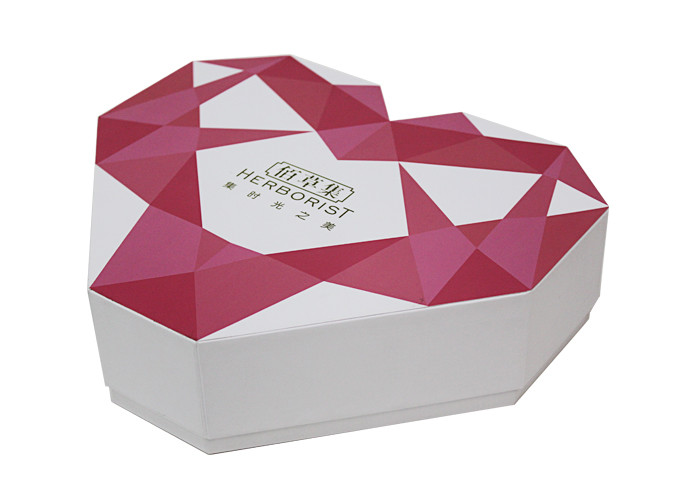 Gold Hot Stamping Lift Off Lid Box , FSC Paper Heart Shaped Box