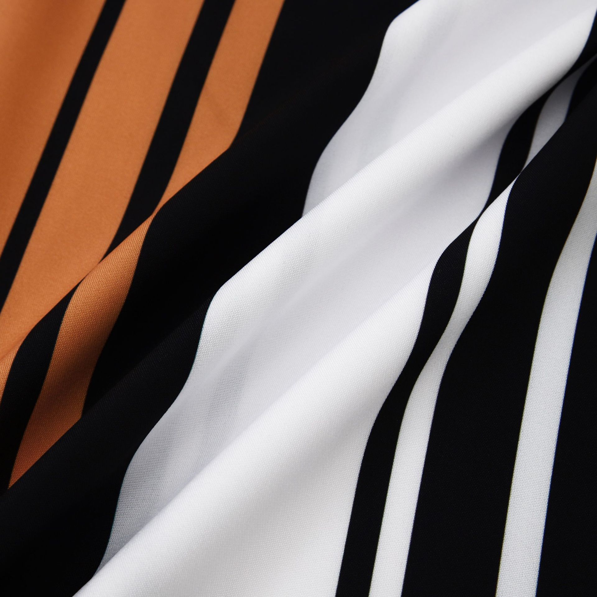 5000 Quantity Men's Beach Stripe Shirt Casual Slim Fit Shirts for Printing in Summer