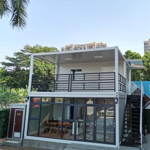 Quality Stackable 2 Bedroom Container House CE Anti Rust 40 Feet Flat Pack Homes wholesale