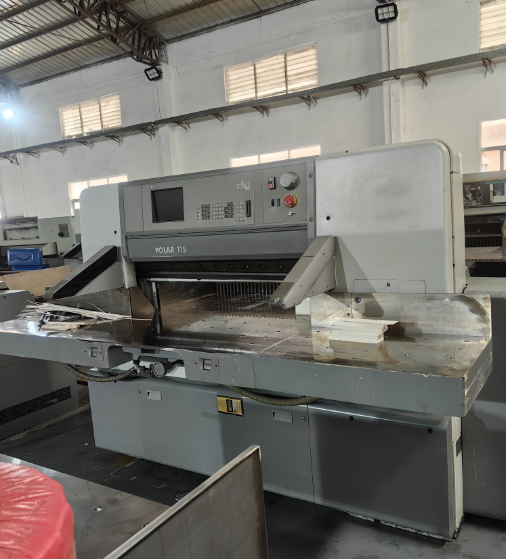 Computerized 45t/m Polar 115cm Paper Guillotine for Fast and Precise Paper Trimming