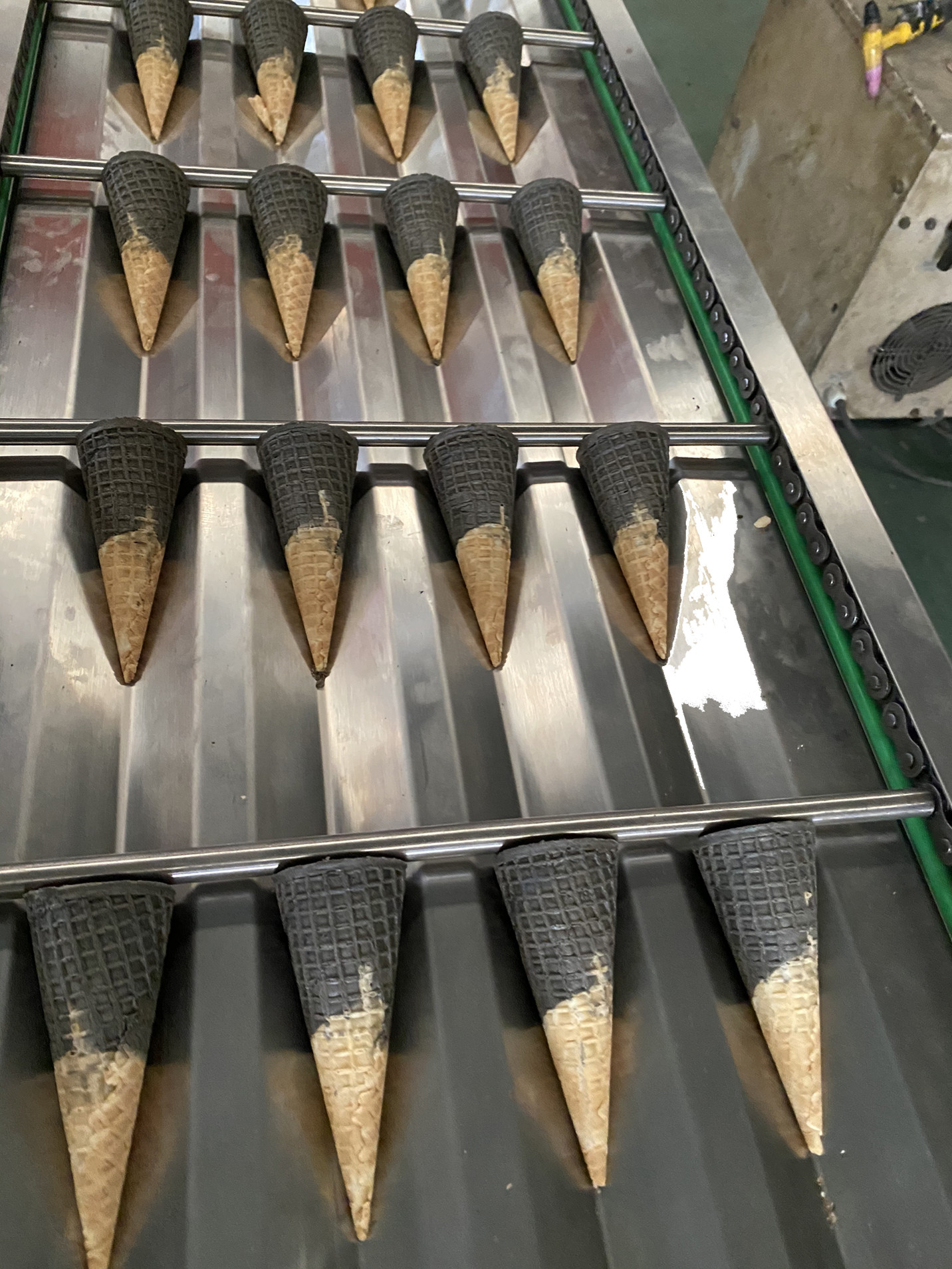 4000pcs/h Sugar Cone Making Machine With Schneider PLC Controller