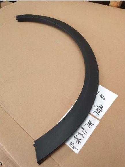 Aftermarket Geely Binyue'S Auto Car Body Parts Black Plastic Eyebrow Decorative