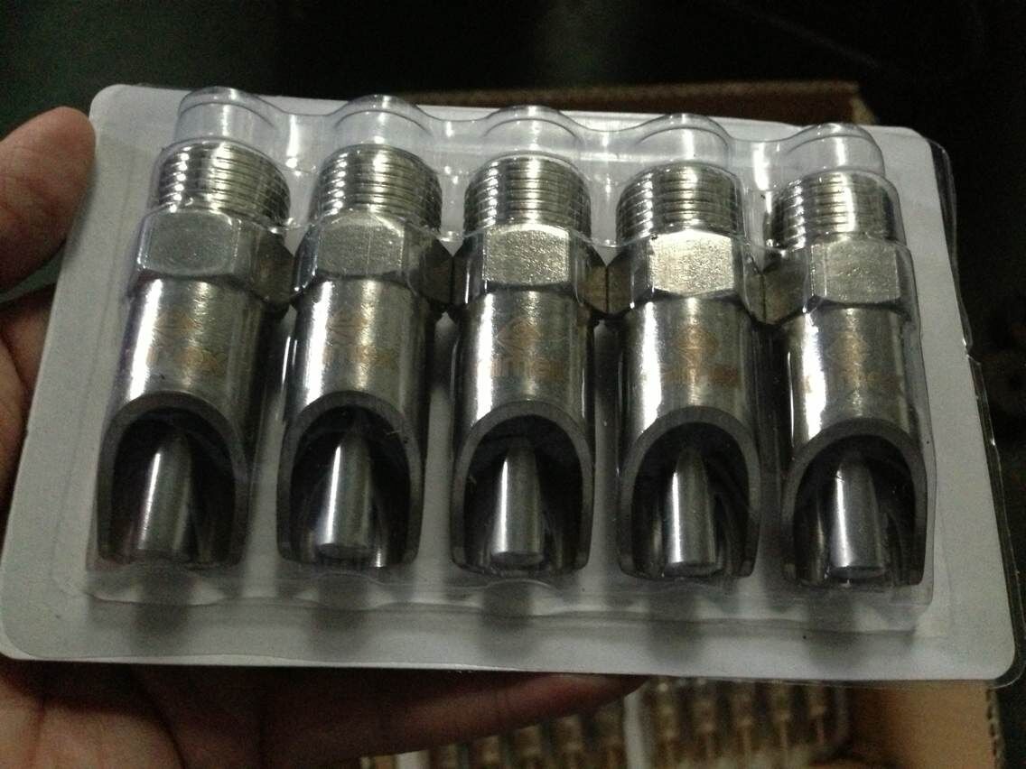 Durable Pig Feeding Equipment Stainless Steel Pig Nipple Drinker For Farm 1/2" 65mm QL122