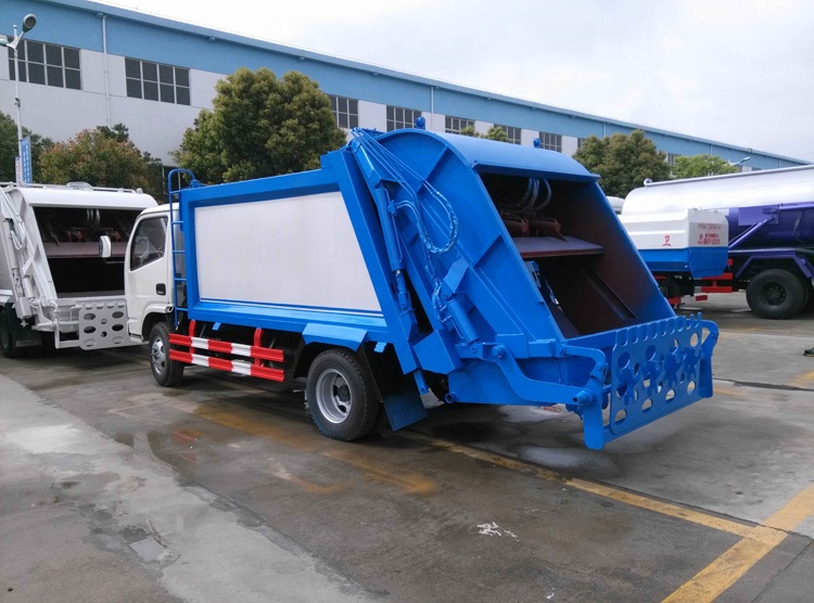 Manual Diesel Engine Pump 5cbm Compactor Garbage Truck for Kitchen Waste Recycling