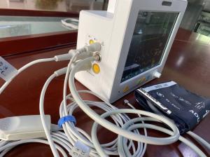 China 8.4 Inch TFT LCD Multi Parameter Patient Monitor High Accuracy For Adult Pediatric Neonate on sale
