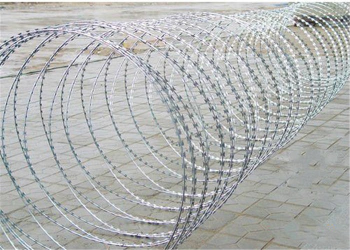 Hot Galvanized BTO-22 Razor Barbed Wire Roll 450mm Circle Diameter