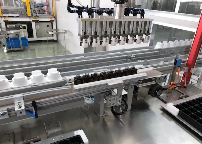 Eco Friendly Liquid Filling And Capping Machine 50 Pieces / Min For Skin Care Emulsion