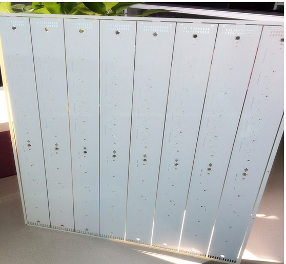 Double Sided pcb depaneling equipment Countersunk Hole FR4