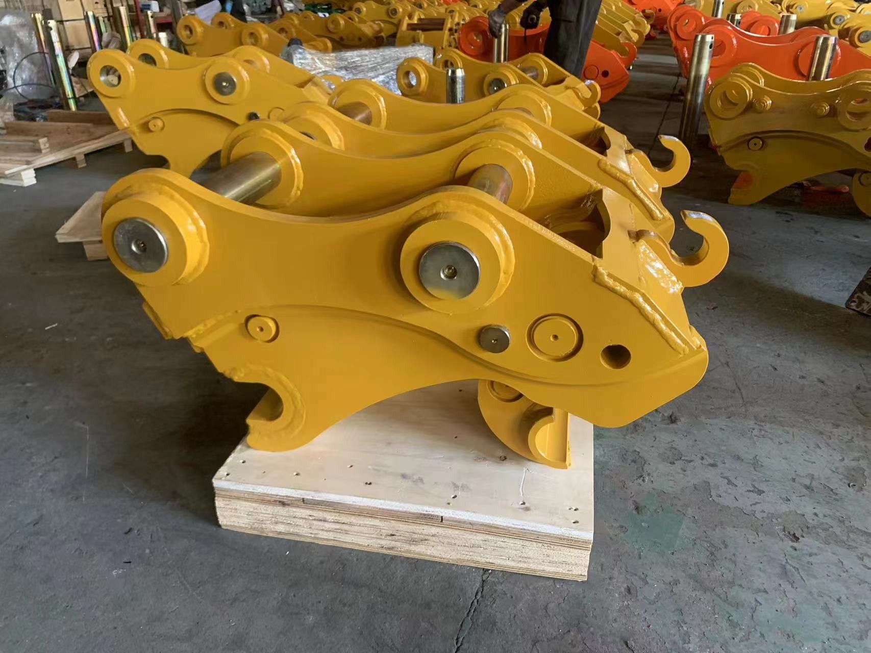 20T Excavator Quick Hitch Wear Proof Q345B Customized Color