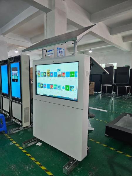 55inch Landscape Outdoor Digital Signage Display Totem Solar-Powered LCD