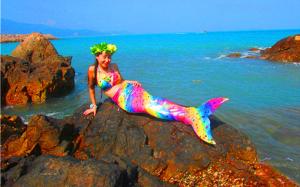 Quality High Elasticity Fabric Ladies Mermaid Tail , Swimmable Mermaid Tails For Adults wholesale