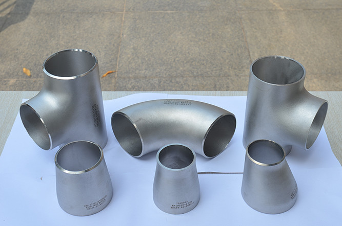 Seamless Welded Elbow Tee Reducer Cap SGP JIS B2311 Black ANSI Rust Oil