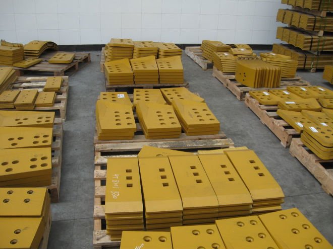 Yellow or Black Bulldozer Cutting Edge 7130-920-2180 Dozer Blade with HRC45 Surface Hardness