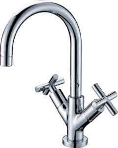Quality Modern Deck Mounted Kitchen Sink Water Faucet , Solid Brass Kitchen Taps wholesale