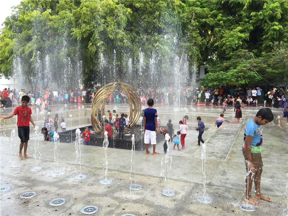 Music square ground water fountain