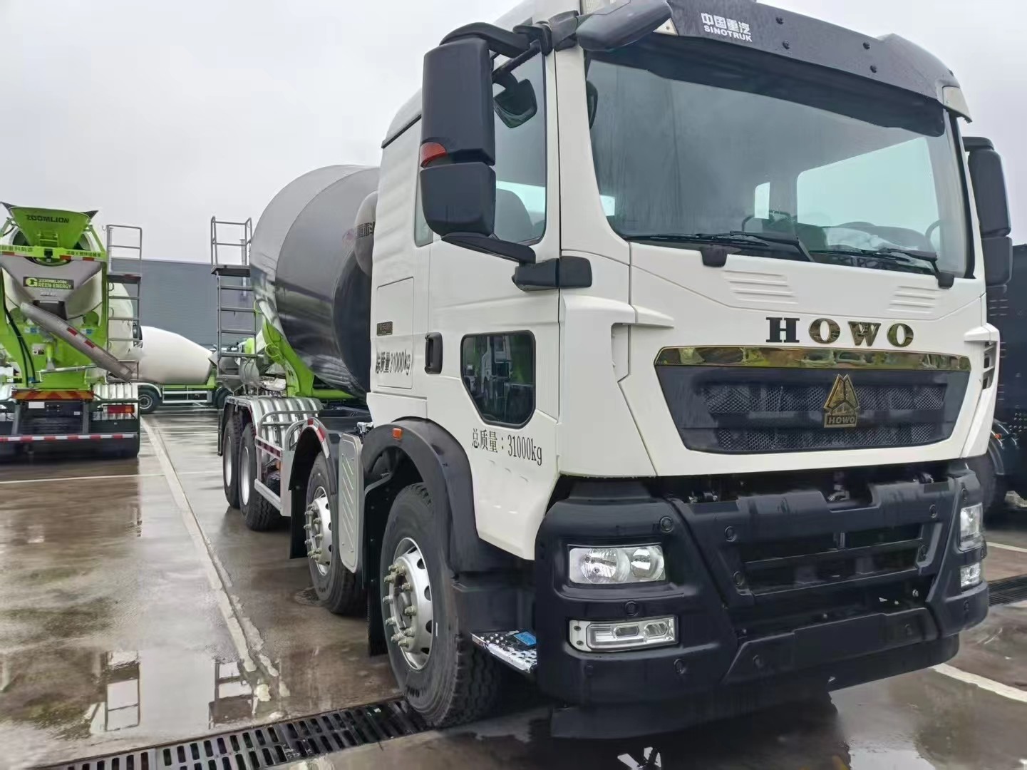 2022 Zoomlion Concrete Mixer Truck 12 Cubic Meters Installed With HOWO Chassis For Sale