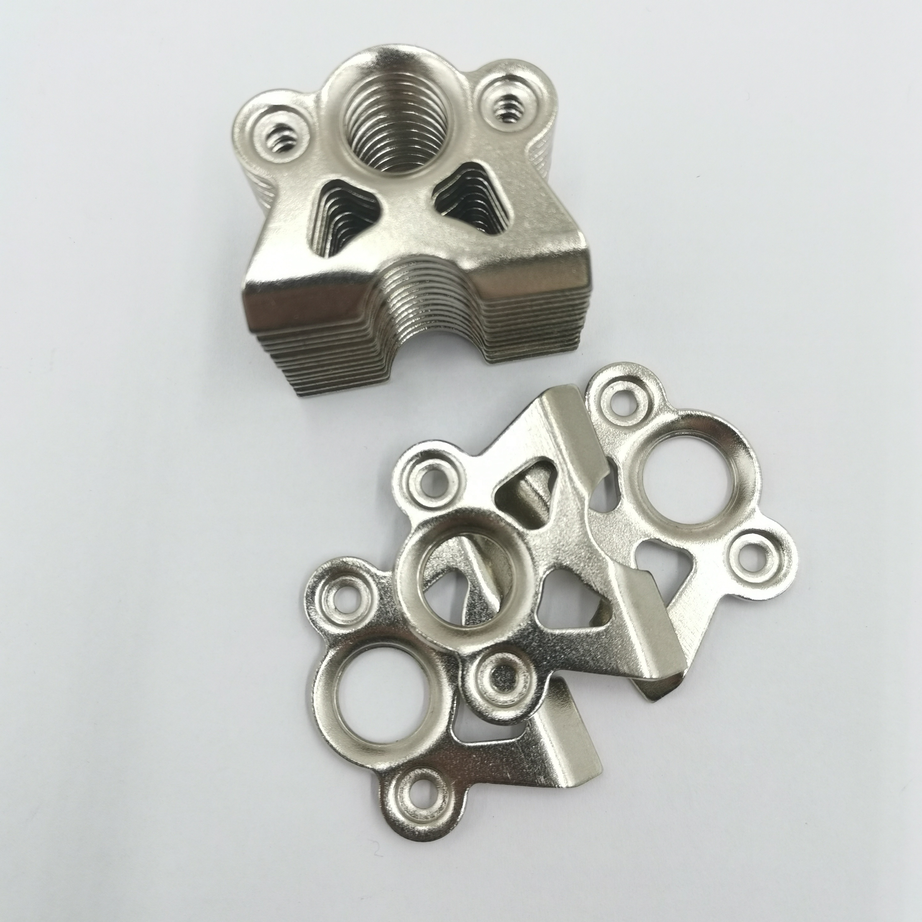 Universal Car Fitment Quarter Turn Fastener Dzus Spring Weld Plate with P1700516 SKU and Dzus Back Plates
