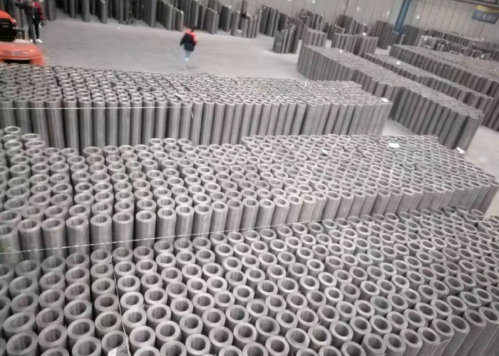 0.6-8m Twill Weave Wire Mesh Vibrating Screen , 30m/Roll 16 Gauge Welded Wire Mesh